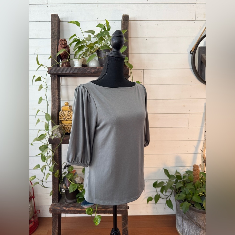 H&M Gray Women's Blouse - Picture 7 of 17